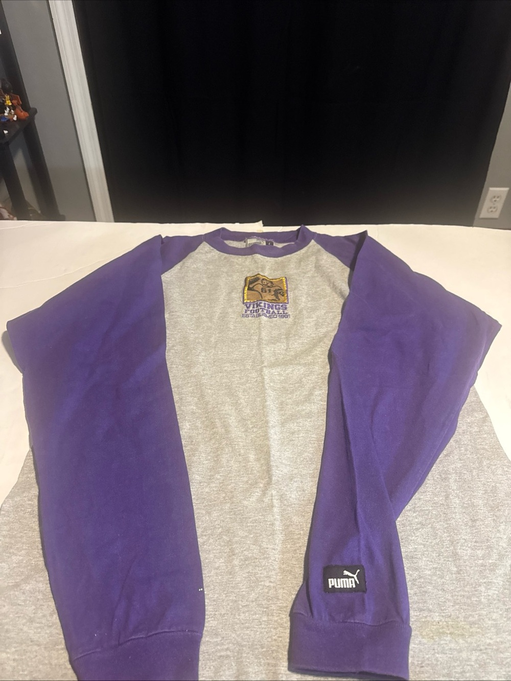 Vintage Large Puma Minnesota Vikings Long Sleeve Shirt